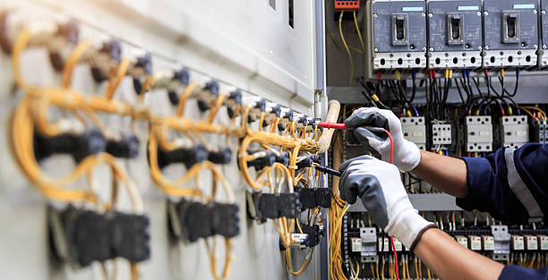 Professional Electrician technician working in Minco, OK